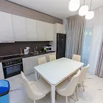 Luxury 5 Apartamento *