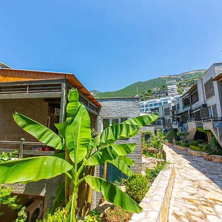 Luxury 5 Apartamento *