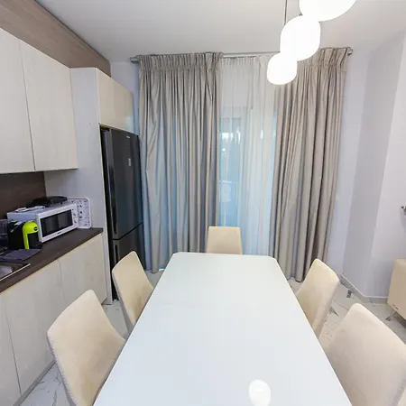 Luxury 5 * Vlorë