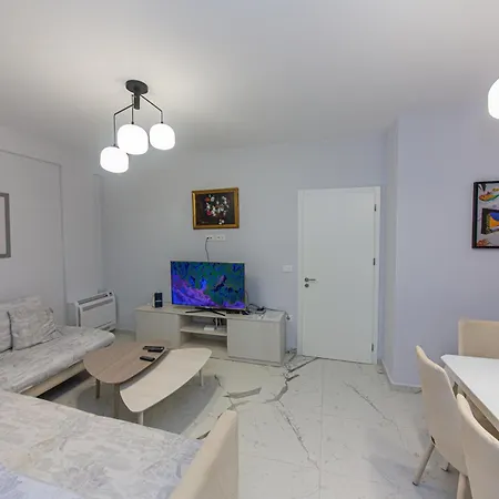 Luxury 5 Vlorë