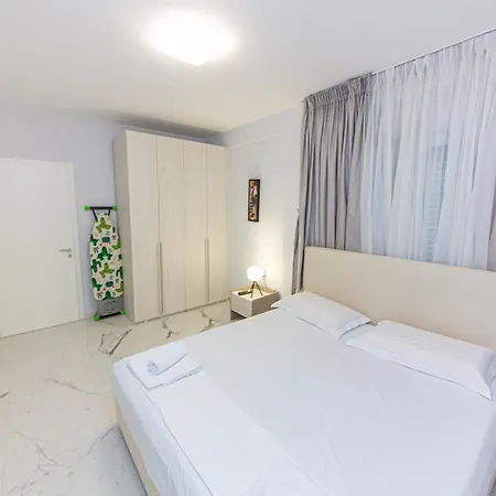 Luxury 5 Apartment Vlore